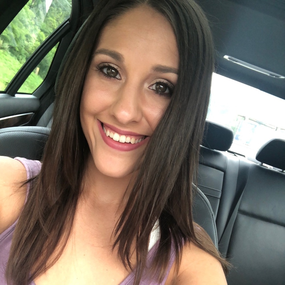 Meet your Posher, Lauren